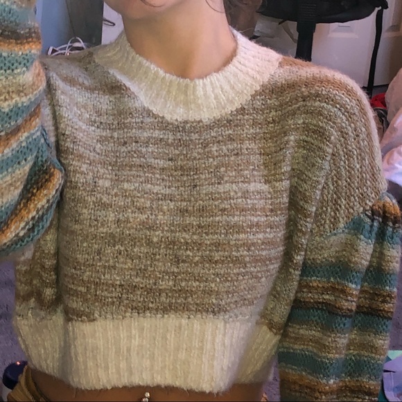 Multi color cropped sweater - Picture 2 of 2